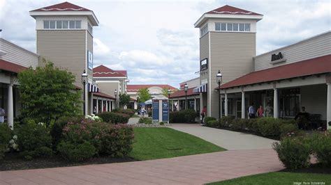 versace outlets wrentham